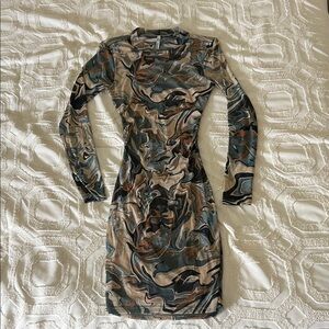 Abstract Patterned Long Sleeve Dress